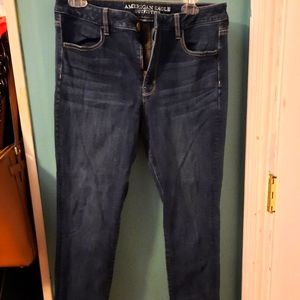 American Eagle High-Waisted Jegging